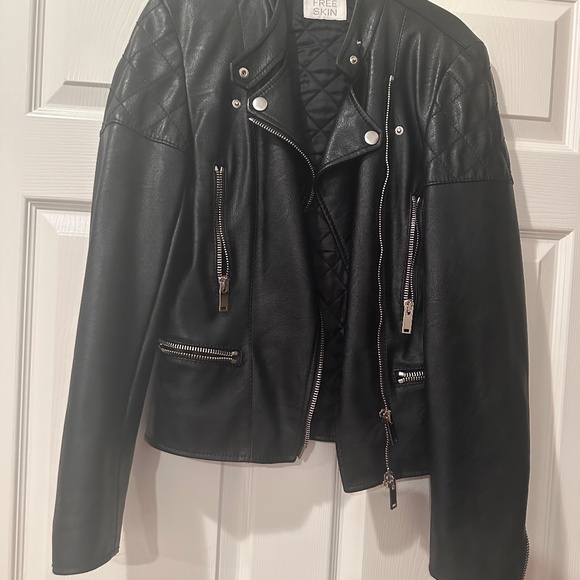 STELLA MCCARTNEY VEGAN LEATHER MOTO BOMBER JACKET - Picture 5 of 6